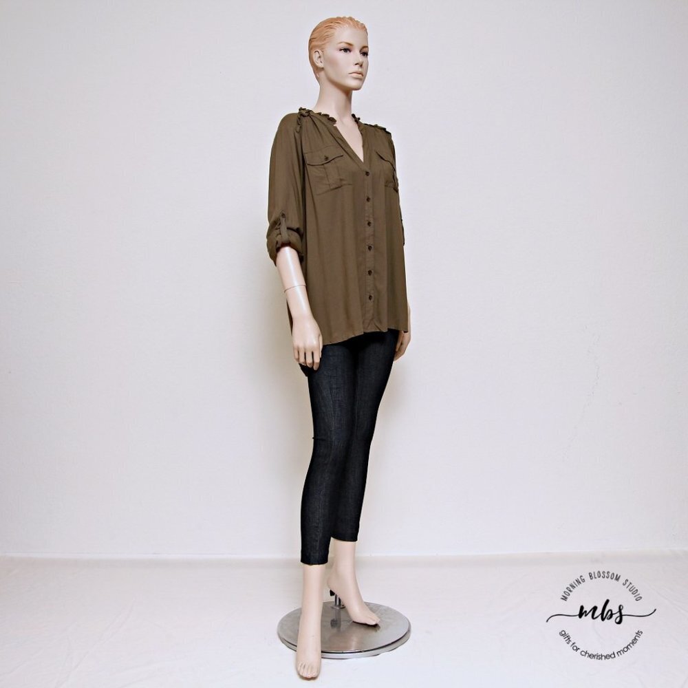 Sundance Ruffle Trim Flowy Button‎ Down V Neck Top